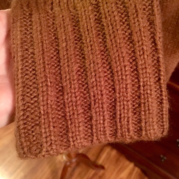Wool blend AWESOME brown sweater, size M - Picture 6 of 8